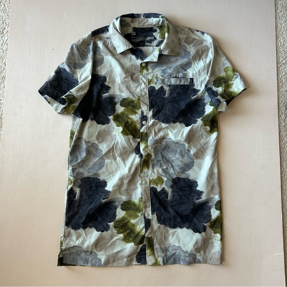 Active Wear Short Sleeve Shirt